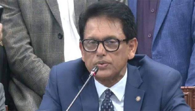 স্কুলে লটারি বাতিল, ভর্তি নেওয়া হবে পরীক্ষা পদ্ধতিতে