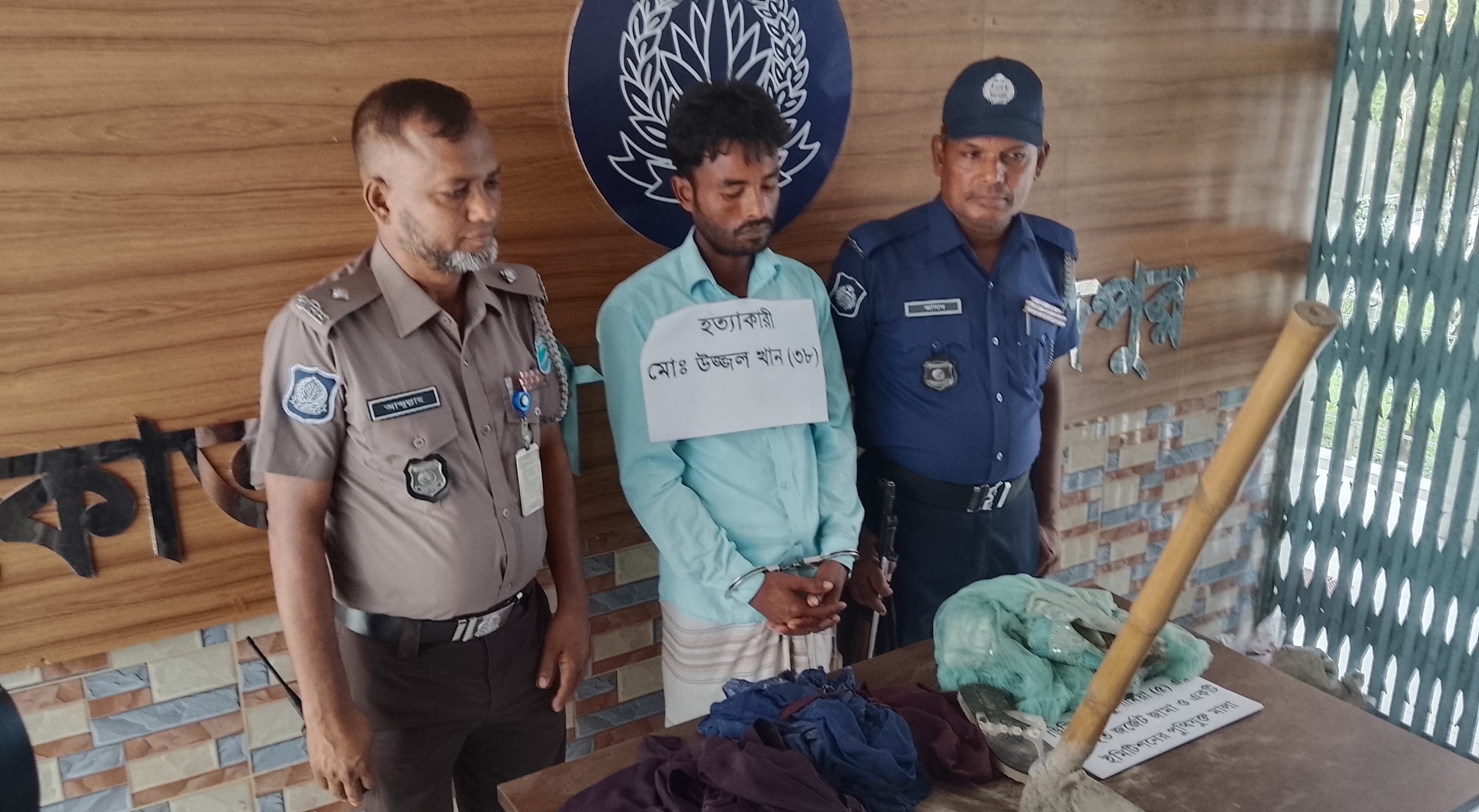 ‘ফরিদপুর মা-মেয়ে হত্যা’ বিয়ের চাপ ও পরকীয়ার জেরে জাহানারা-সামিয়াকে হত্যা করে মাটি চাপা দেয় উজ্জল