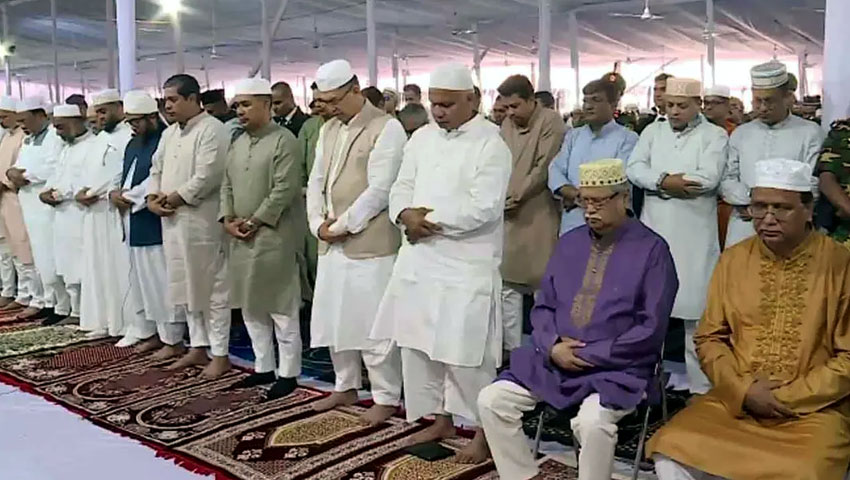জাতীয় ঈদগাহে পবিত্র ঈদুল আজহার প্রধান জামাত অনুষ্ঠিত