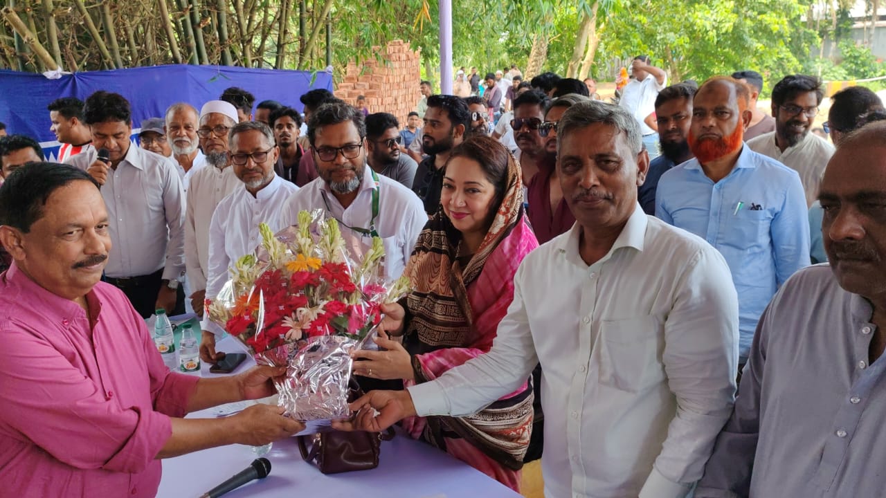 ফরিদপুরে বিসিআইসি বাফার গুদামের ভিত্তিপ্রস্তর  স্থাপন করলেন চৌধুরী নায়াব ইউসুফ