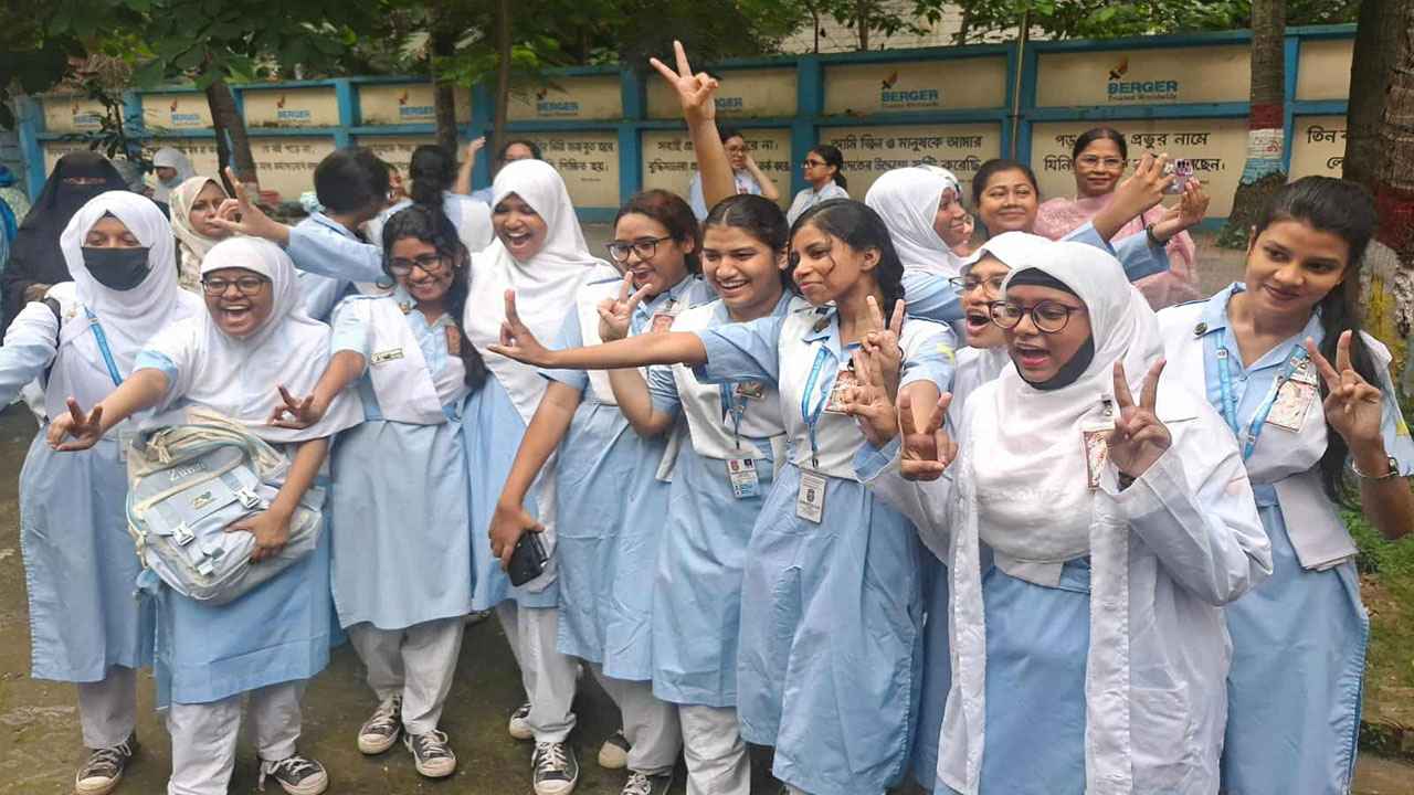 দেশের ৬৬৯টি শিক্ষাপ্রতিষ্ঠানের শতভাগ পরীক্ষার্থী পাস করেছে