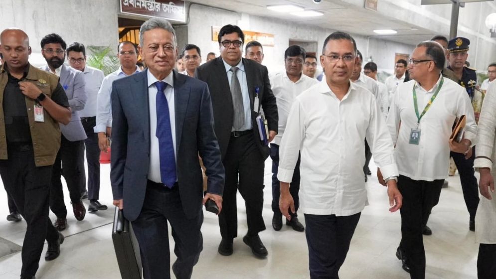 ওয়েব স্টোরি শিরোনাম
